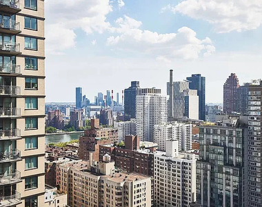 345 E 80th Street - Photo Thumbnail 16