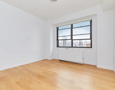 345 E 80th Street - Photo Thumbnail 15