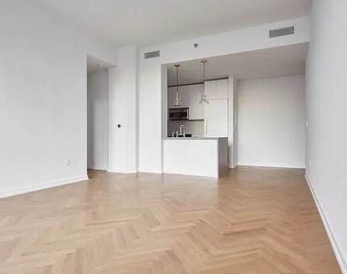 184 Kent Avenue - Photo Thumbnail 4