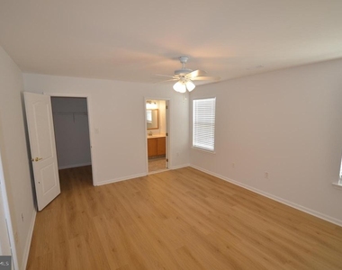 20327 Mallory Court - Photo Thumbnail 13