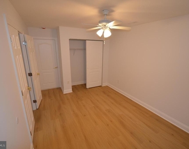 20327 Mallory Court - Photo Thumbnail 7