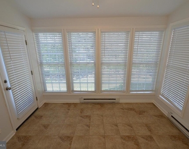 20327 Mallory Court - Photo Thumbnail 9