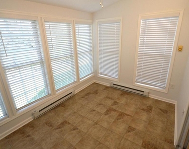 20327 Mallory Court - Photo Thumbnail 8