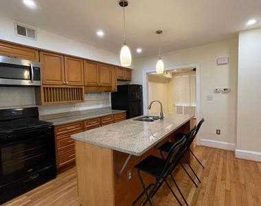 539 24th Street Ne - Photo Thumbnail 5
