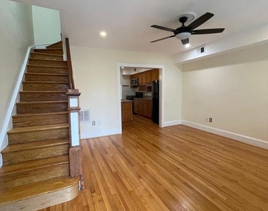 539 24th Street Ne - Photo Thumbnail 7
