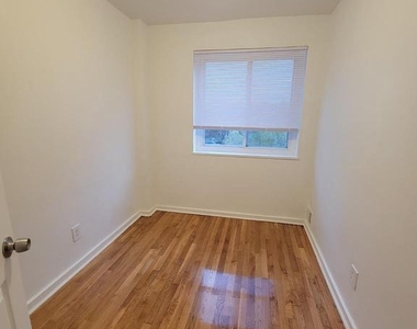 147 Mississippi Avenue Se - Photo Thumbnail 7