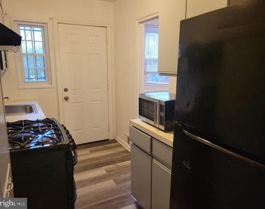147 Mississippi Avenue Se - Photo Thumbnail 3