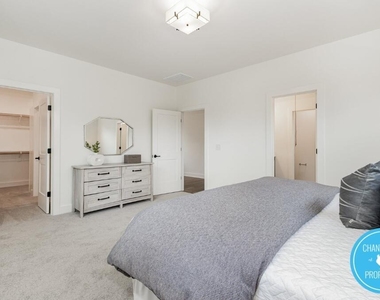 2307 Broad Street - Photo Thumbnail 17