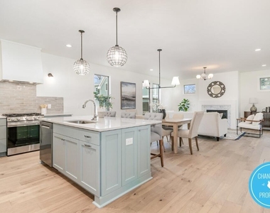 2307 Broad Street - Photo Thumbnail 8