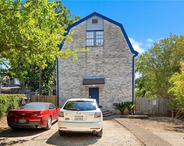 3104 Cedar St - Photo Thumbnail 1