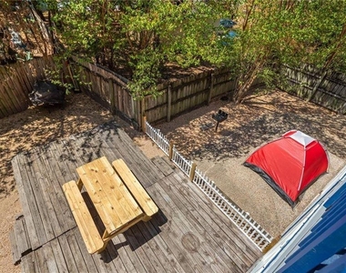 3104 Cedar St - Photo Thumbnail 15