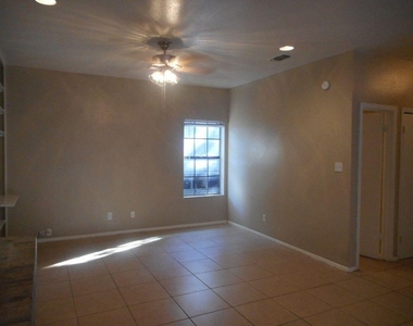 3104 Cedar St - Photo Thumbnail 12