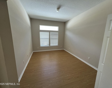 14561 Starbuck Springs Way - Photo Thumbnail 12