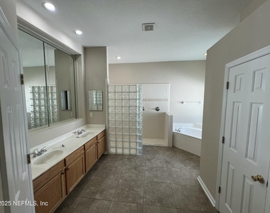 14561 Starbuck Springs Way - Photo Thumbnail 7