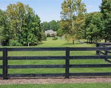 8335 Hurakan Creek Crossing - Photo Thumbnail 40