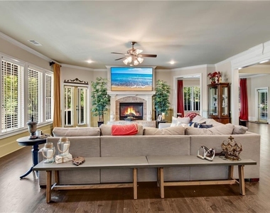 8335 Hurakan Creek Crossing - Photo Thumbnail 29