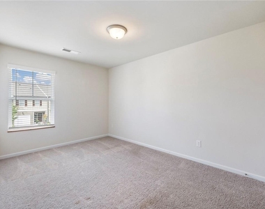 115 Buckingham Lane - Photo Thumbnail 31