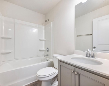 115 Buckingham Lane - Photo Thumbnail 33