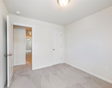 115 Buckingham Lane - Photo Thumbnail 30