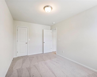 115 Buckingham Lane - Photo Thumbnail 32