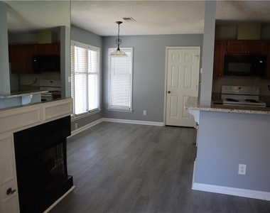 1103 Garden Court - Photo Thumbnail 1