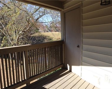 1103 Garden Court - Photo Thumbnail 16