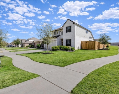5439 Rustic Ruby Drive - Photo Thumbnail 16