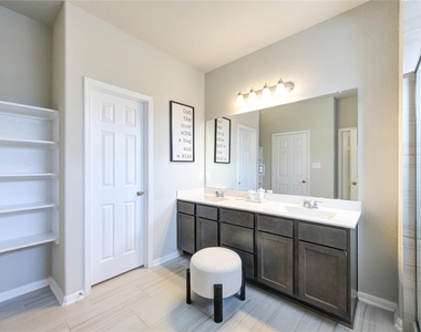 5439 Rustic Ruby Drive - Photo Thumbnail 39