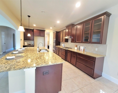 5822 Crawford Hill Lane - Photo Thumbnail 2