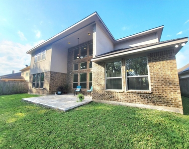 5822 Crawford Hill Lane - Photo Thumbnail 9