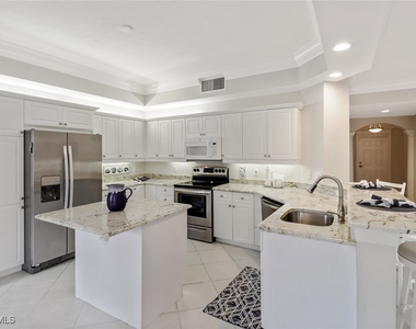 450 Bayfront Place - Photo Thumbnail 8