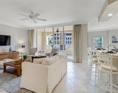 450 Bayfront Place - Photo Thumbnail 12