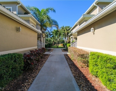 3435 Laurel Greens Lane S - Photo Thumbnail 3