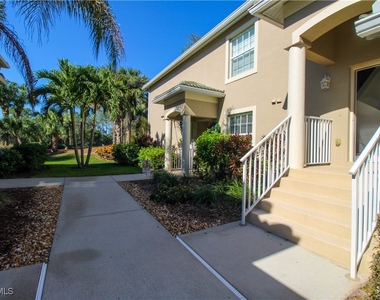 3435 Laurel Greens Lane S - Photo Thumbnail 4
