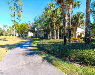 3435 Laurel Greens Lane S - Photo Thumbnail 7