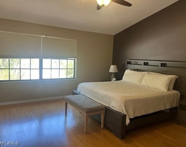 800 Meadowland Drive - Photo Thumbnail 15