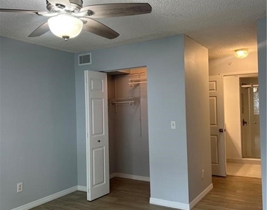 1210 Wildwood Lakes Boulevard - Photo Thumbnail 9