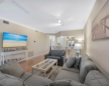 818 Tanbark Drive - Photo Thumbnail 7