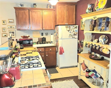 1425 Munger Street - Photo Thumbnail 5