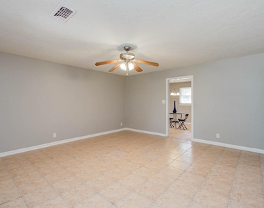 3620 Easy Street - Photo Thumbnail 2