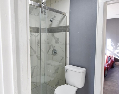807 7th Street - Photo Thumbnail 11