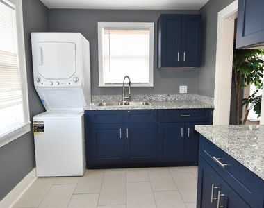 807 7th Street - Photo Thumbnail 13