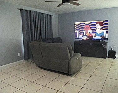 12932 81st Avenue - Photo Thumbnail 2