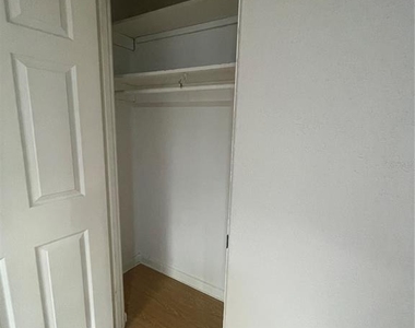 727 1/2 Edgewater Drive - Photo Thumbnail 17