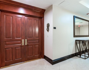 3507 Bayshore Boulevard - Photo Thumbnail 4