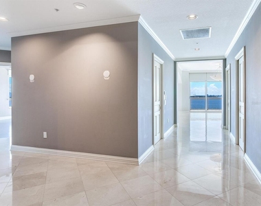 3507 Bayshore Boulevard - Photo Thumbnail 7