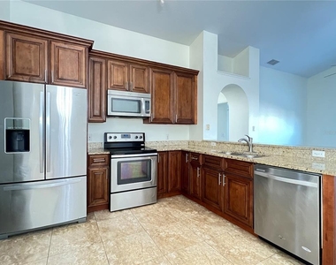 2859 Blooming Alamanda Loop - Photo Thumbnail 7