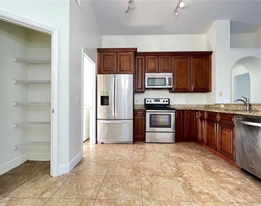 2859 Blooming Alamanda Loop - Photo Thumbnail 9