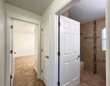 2859 Blooming Alamanda Loop - Photo Thumbnail 22