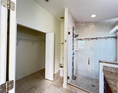 2859 Blooming Alamanda Loop - Photo Thumbnail 25